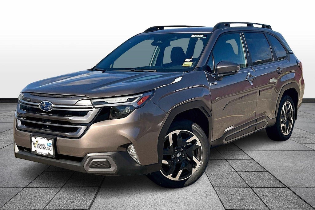 New 2025 Subaru Forester Hybrid Limited SUV