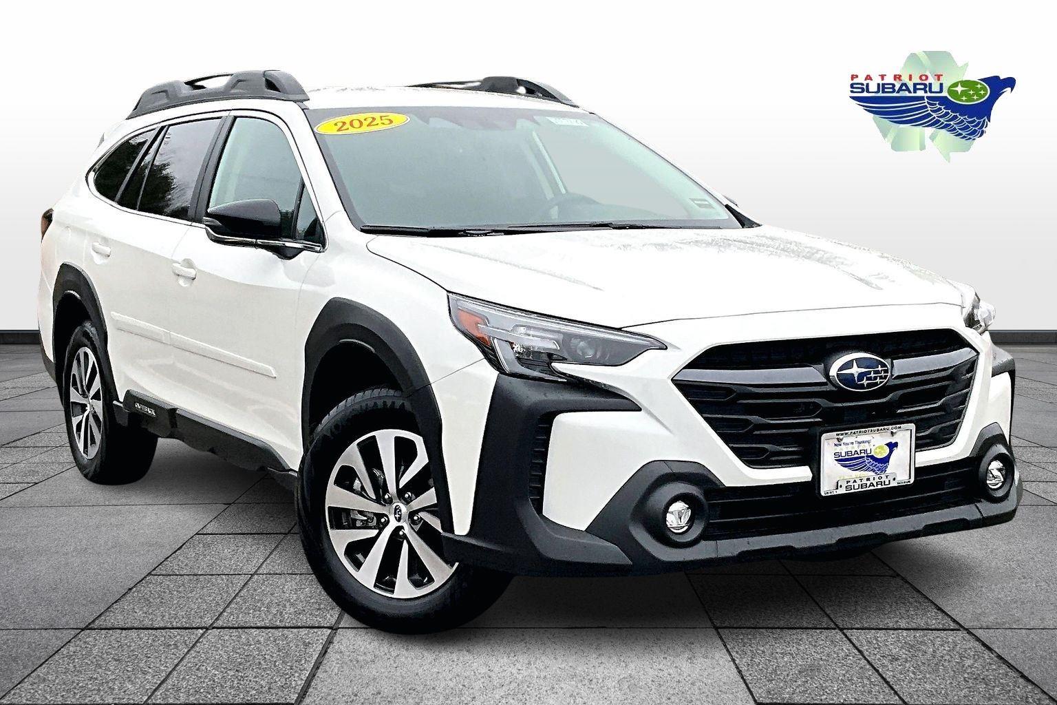 2025 Subaru Outback Premium's photo