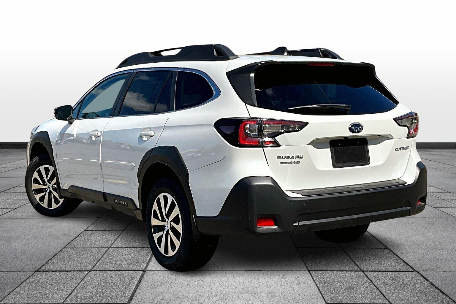 2025 Subaru Outback Premium photo 3