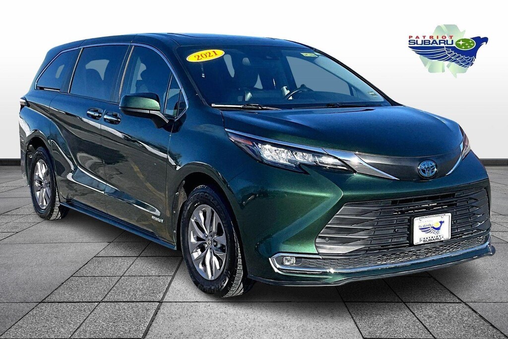 Used 2021 Toyota Sienna XLE Van