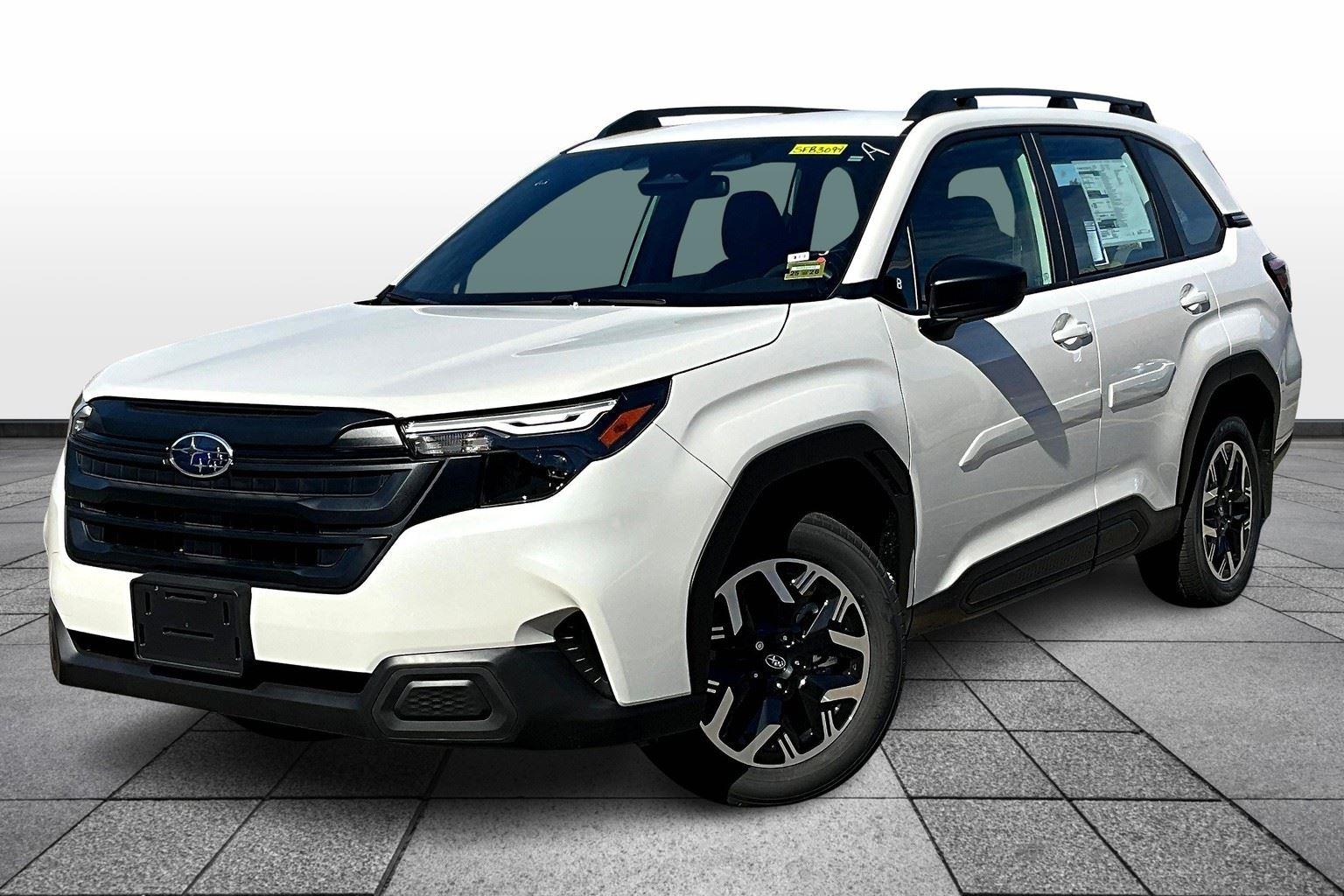 2025 Subaru Forester Base photo 2