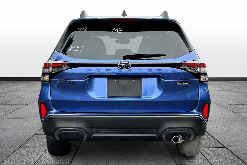 New 2025 Subaru Forester Hybrid Limited SUV