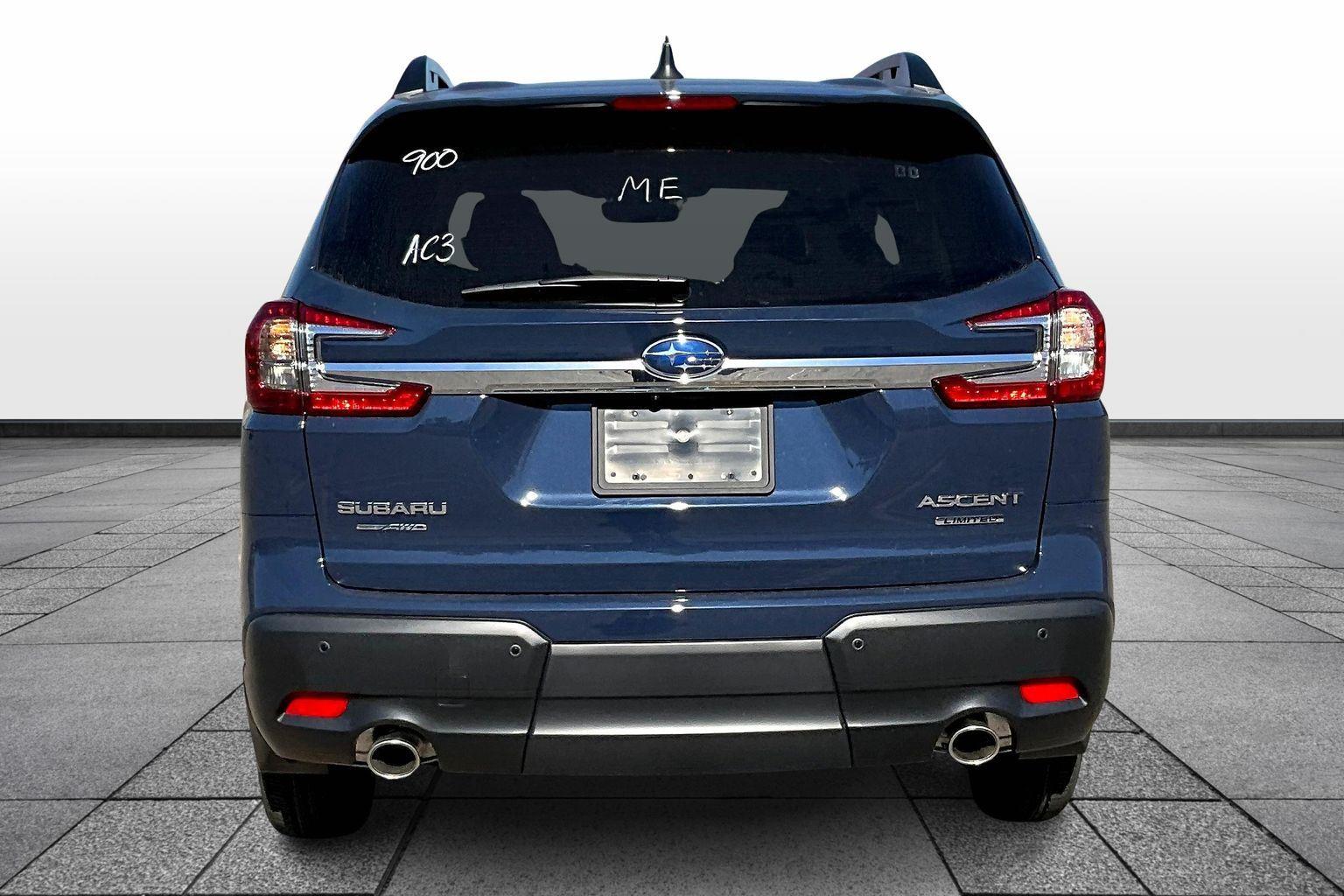 2025 Subaru Ascent Limited photo 4