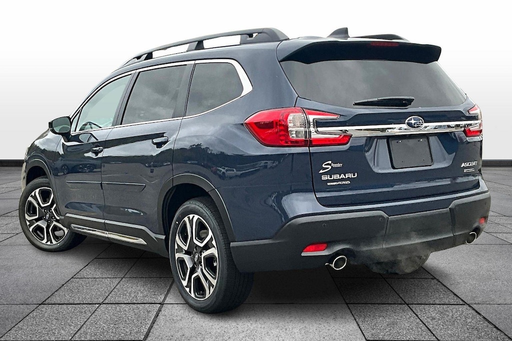 New 2025 Subaru Ascent Limited SUV