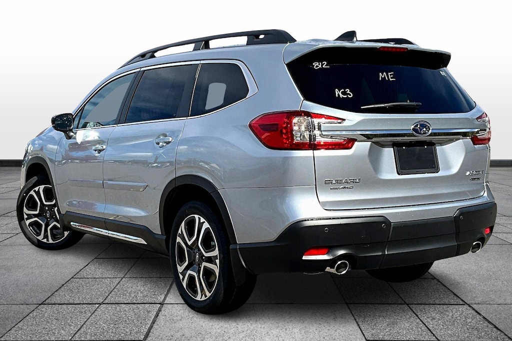 New 2025 Subaru Ascent Limited SUV