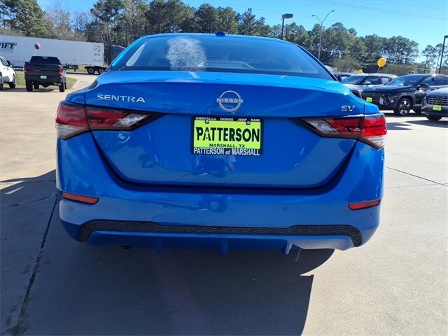 2024 Nissan Sentra SV photo 3
