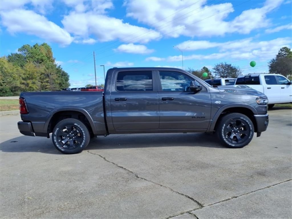 New 2026 Ram 1500 LONE STAR CREW CAB 4X4 5'7 BOX Pickup