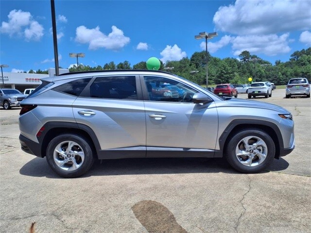2024 Hyundai Tucson SEL photo 2