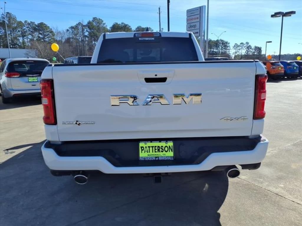 New 2026 Ram 1500 LONE STAR CREW CAB 4X4 5'7 BOX Pickup