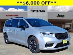 2026 Chrysler Pacifica SELECT Passenger Van