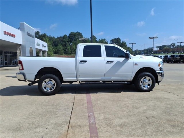 2024 Ram 2500 Tradesman photo 2