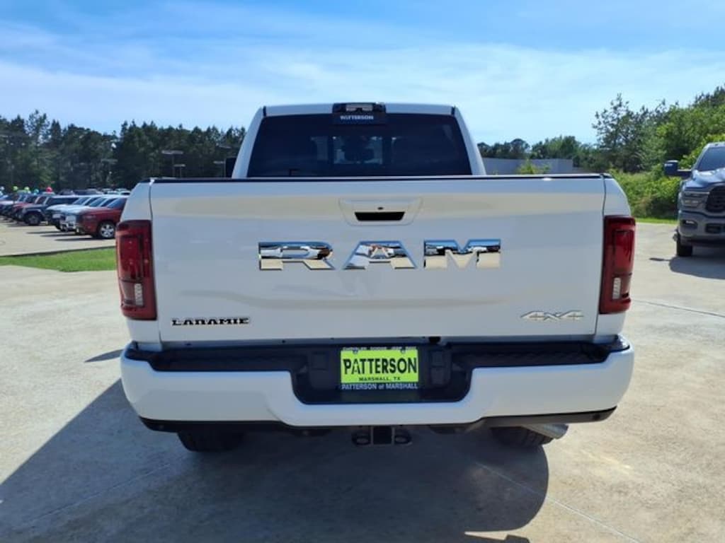 New 2026 Ram 2500 LARAMIE CREW CAB 4X4 6'4 BOX Pickup