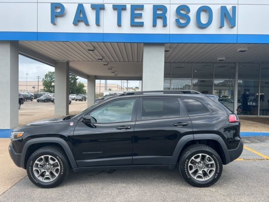 Used 2022 Jeep Cherokee Trailhawk SUV