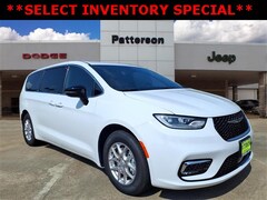 2026 Chrysler Pacifica SELECT Passenger Van