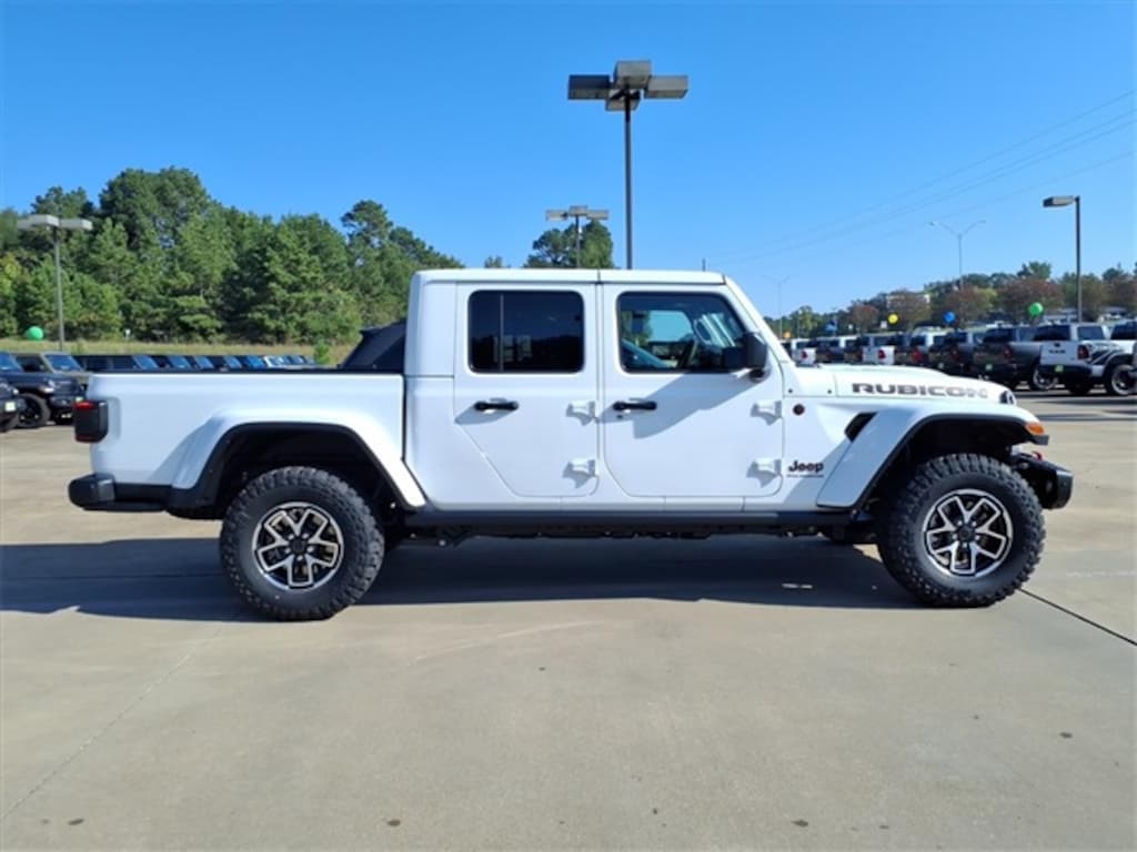 New 2025 Jeep Gladiator RUBICON X 4X4 Pickup