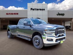 2026 Ram 3500 TRADESMAN CREW CAB 4X4 8' BOX Pickup