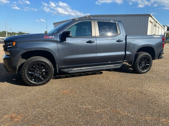 2022 Chevrolet Silverado 1500 LT Trail Boss photo 3