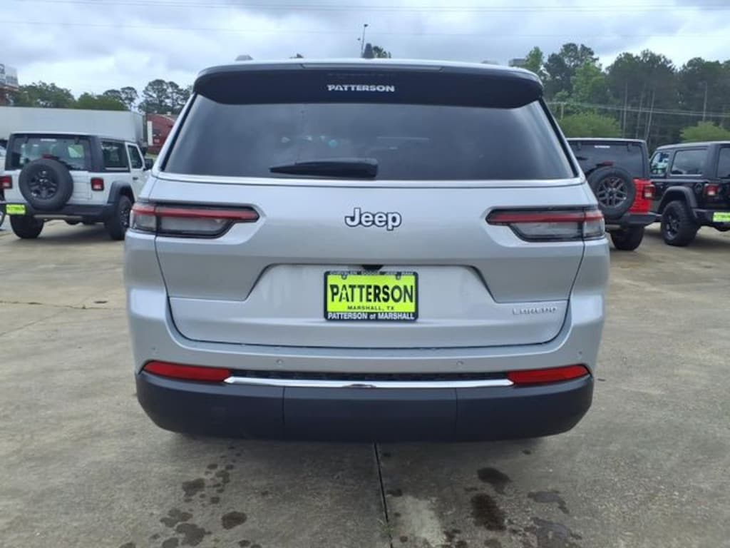 New 2026 Jeep Grand Cherokee L L LAREDO X 4X2 Sport Utility