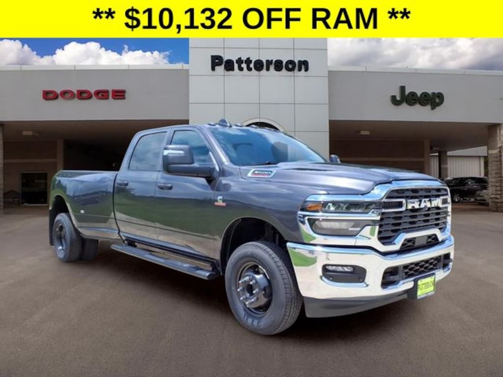 New 2026 Ram 3500 TRADESMAN CREW CAB 4X4 8' BOX Pickup