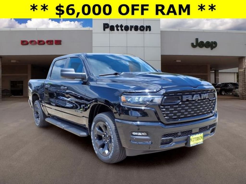 New 2026 Ram 1500 EXPRESS CREW CAB 4X4 5'7 BOX Pickup