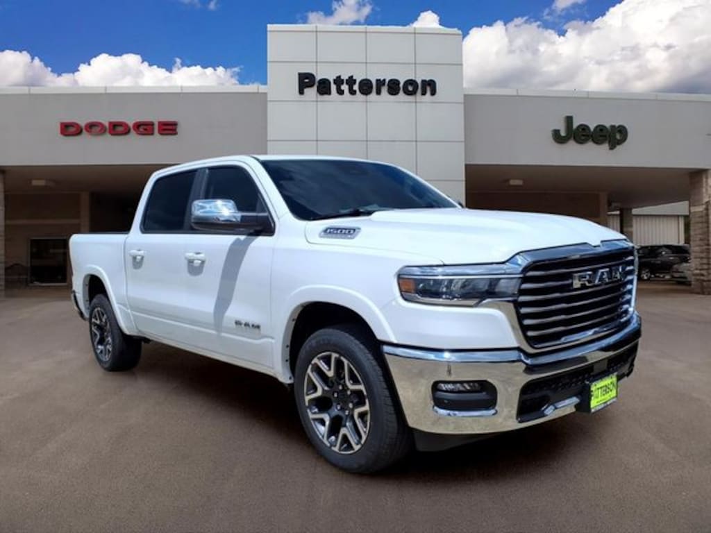 New 2026 Ram 1500 LARAMIE CREW CAB 4X2 5'7 BOX Pickup