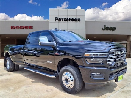 2025 Ram 3500 LARAMIE CREW CAB 4X4 8' BOX Pickup
