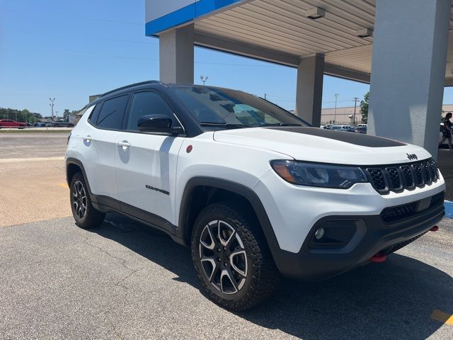 2024 Jeep Compass Trailhawk - Photo 4