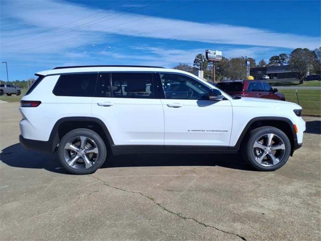 New 2025 Jeep Grand Cherokee L LIMITED 4X4 Sport Utility