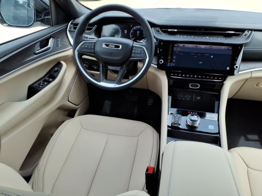 New 2026 Jeep Grand Cherokee L L LIMITED 4X2 Sport Utility