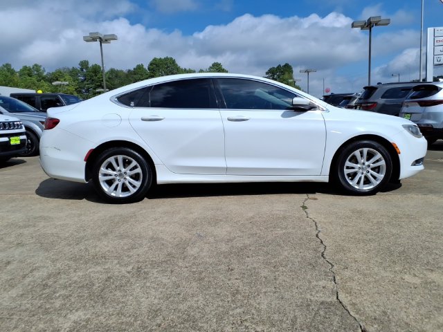 Used 2015 Chrysler 200 Limited with VIN 1C3CCCABXFN742346 for sale in Marshall, TX