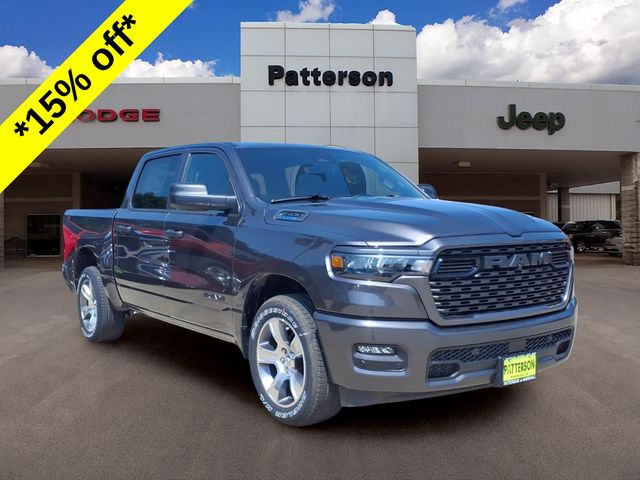 New 2026 Ram 1500 EXPRESS CREW CAB 4X2 5'7 BOX