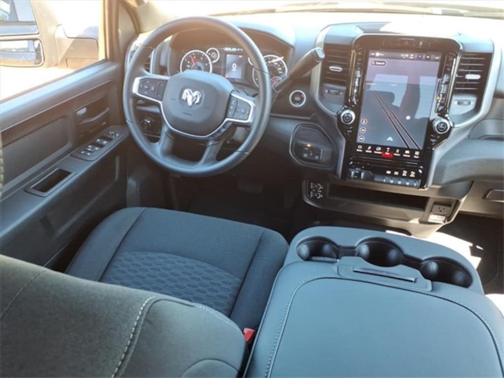 New 2026 Ram 2500 TRADESMAN CREW CAB 4X4 6'4 BOX Pickup