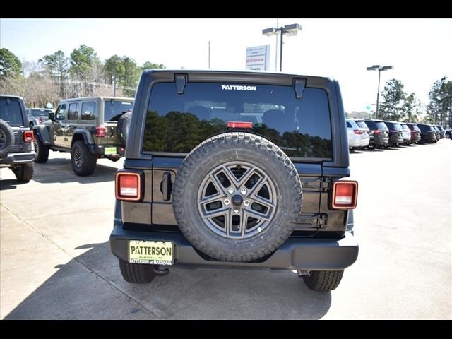 2025 Jeep Wrangler Sport S photo 3