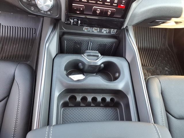 2026 RAM 1500 Rebel - Photo 18