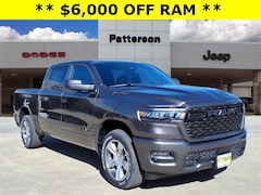 2026 Ram 1500 EXPRESS CREW CAB 4X2 5'7 BOX Pickup