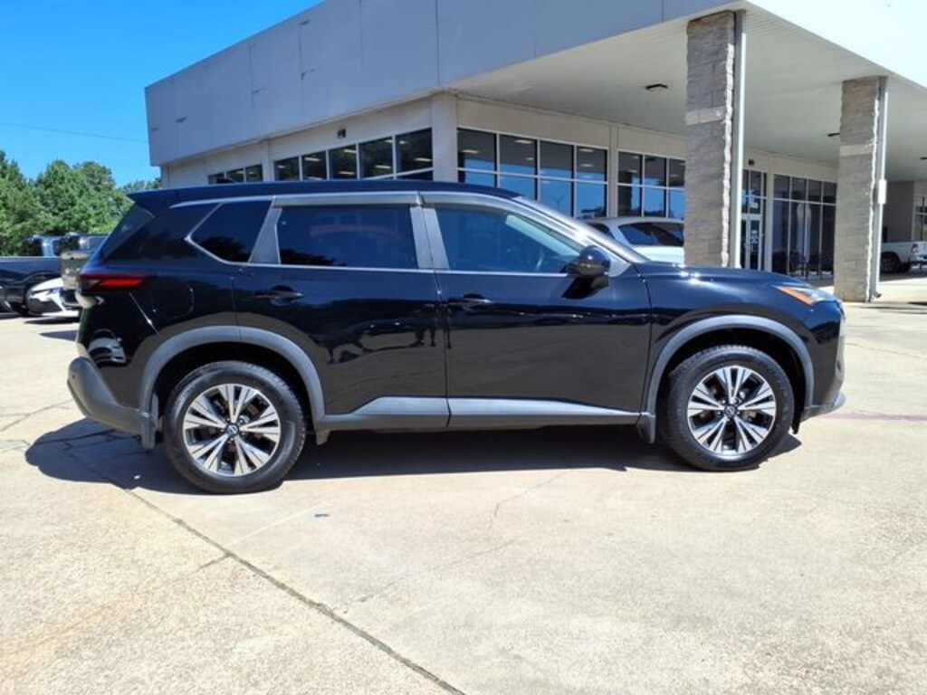 Used 2022 Nissan Rogue SV SUV