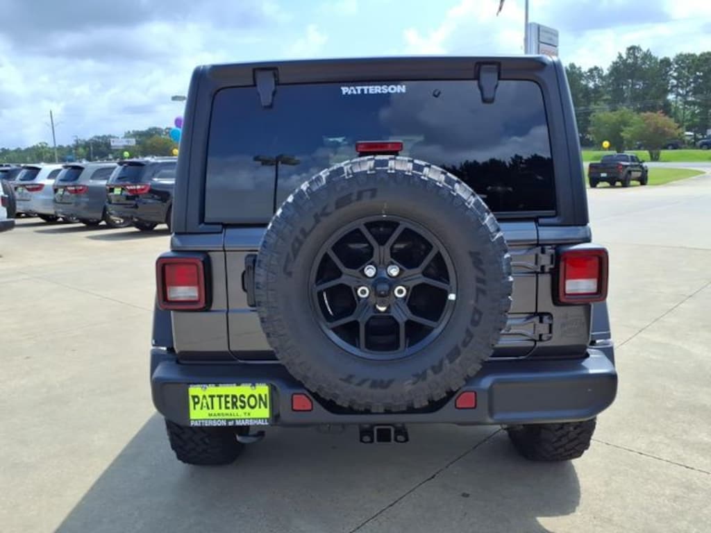 New 2026 Jeep Wrangler 4-DOOR WILLYS Sport Utility