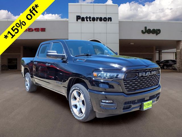 New 2026 Ram 1500 EXPRESS CREW CAB 4X2 5'7 BOX