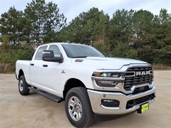 2026 Ram 2500 TRADESMAN CREW CAB 4X4 6'4 BOX Pickup
