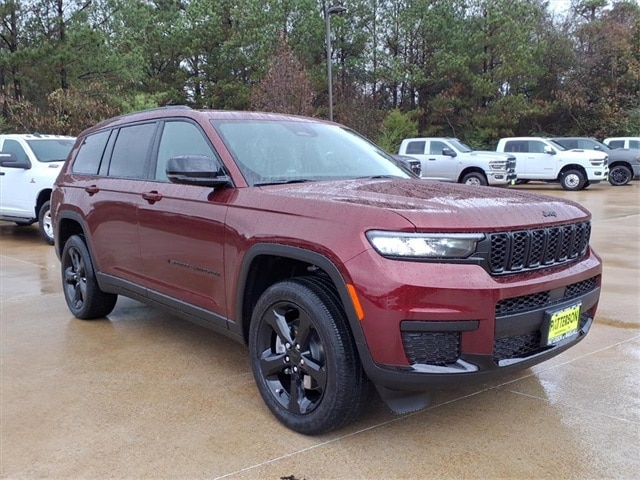2025 Jeep Grand Cherokee L Altitude's photo
