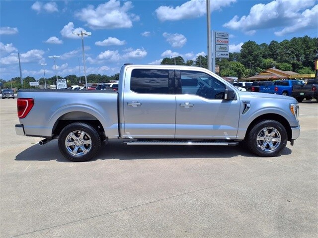 2021 Ford F-150 XLT photo 2
