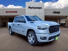 2026 Ram 1500 EXPRESS CREW CAB 4X2 5'7 BOX Pickup
