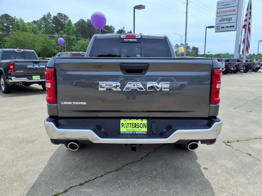 New 2026 Ram 1500 LONE STAR CREW CAB 4X2 5'7 BOX Pickup