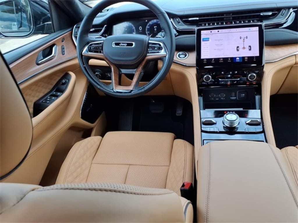 New 2025 Jeep Grand Cherokee L SUMMIT RESERVE 4X4 Sport Utility