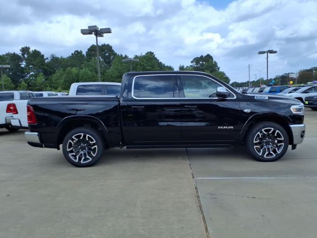 New 2026 Ram 1500 LIMITED LONGHORN CREW CAB 4X4 5'7 BOX Pickup