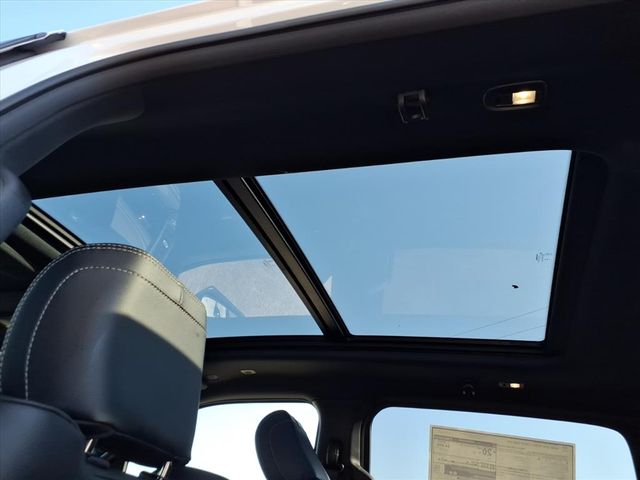 2026 RAM 1500 Rebel - Photo 8