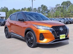 2023 Nissan Kicks SR SUV