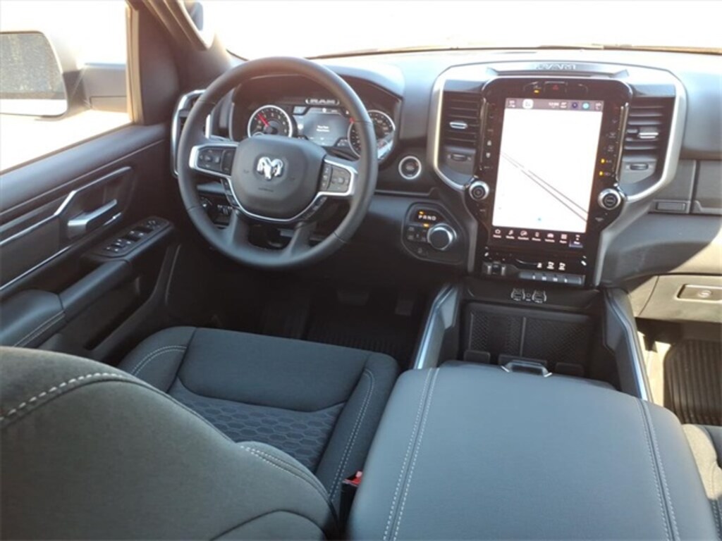 New 2026 Ram 1500 LONE STAR CREW CAB 4X4 5'7 BOX Pickup