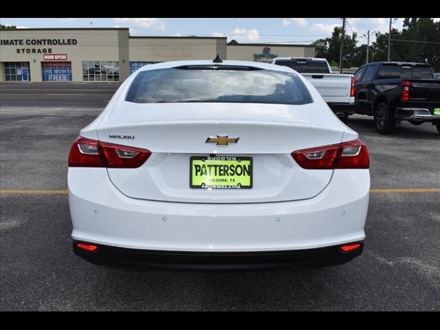 2025 Chevrolet Malibu LS photo 3