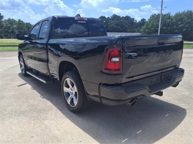 2025 Ram 1500 Tradesman photo 4